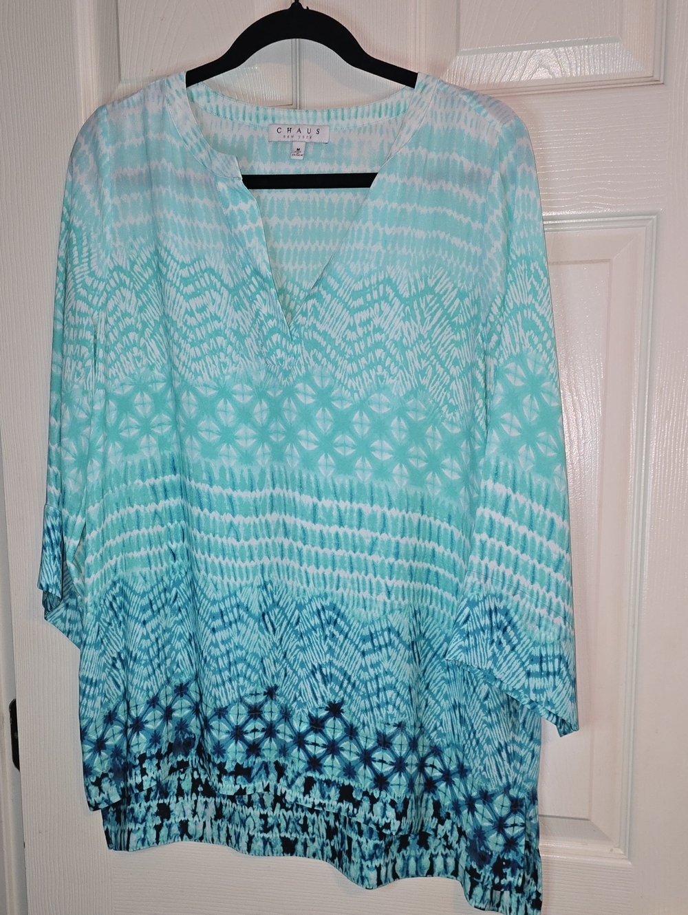 Chaus Mint Green Ombre V-Neck Tunic‎